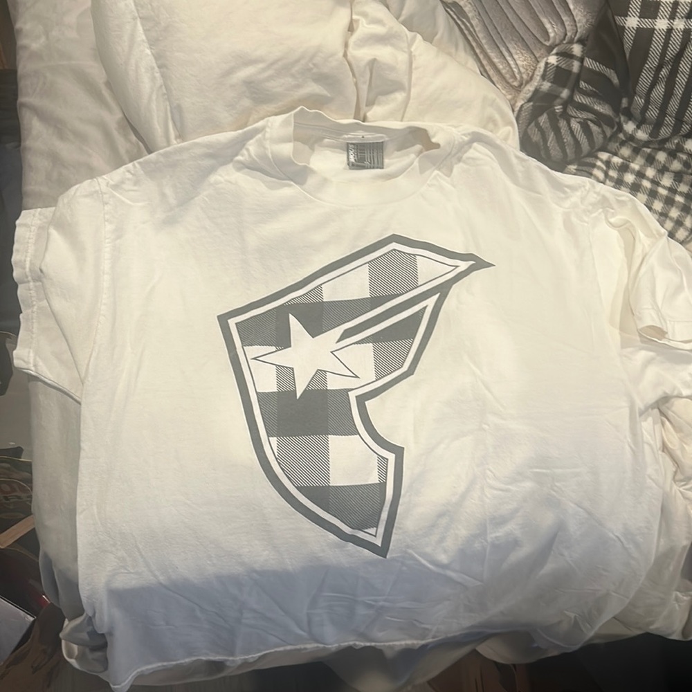 Famous Stars and Straps White T-Shirt XL